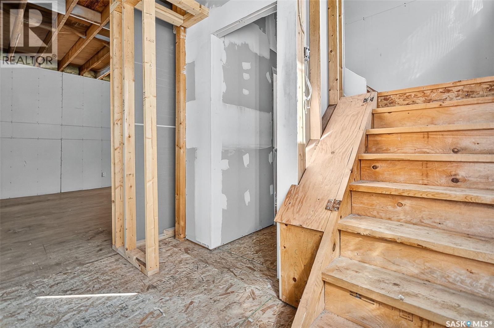 Photo 6 of 1145 2nd Avenue Nw, Moose Jaw SK