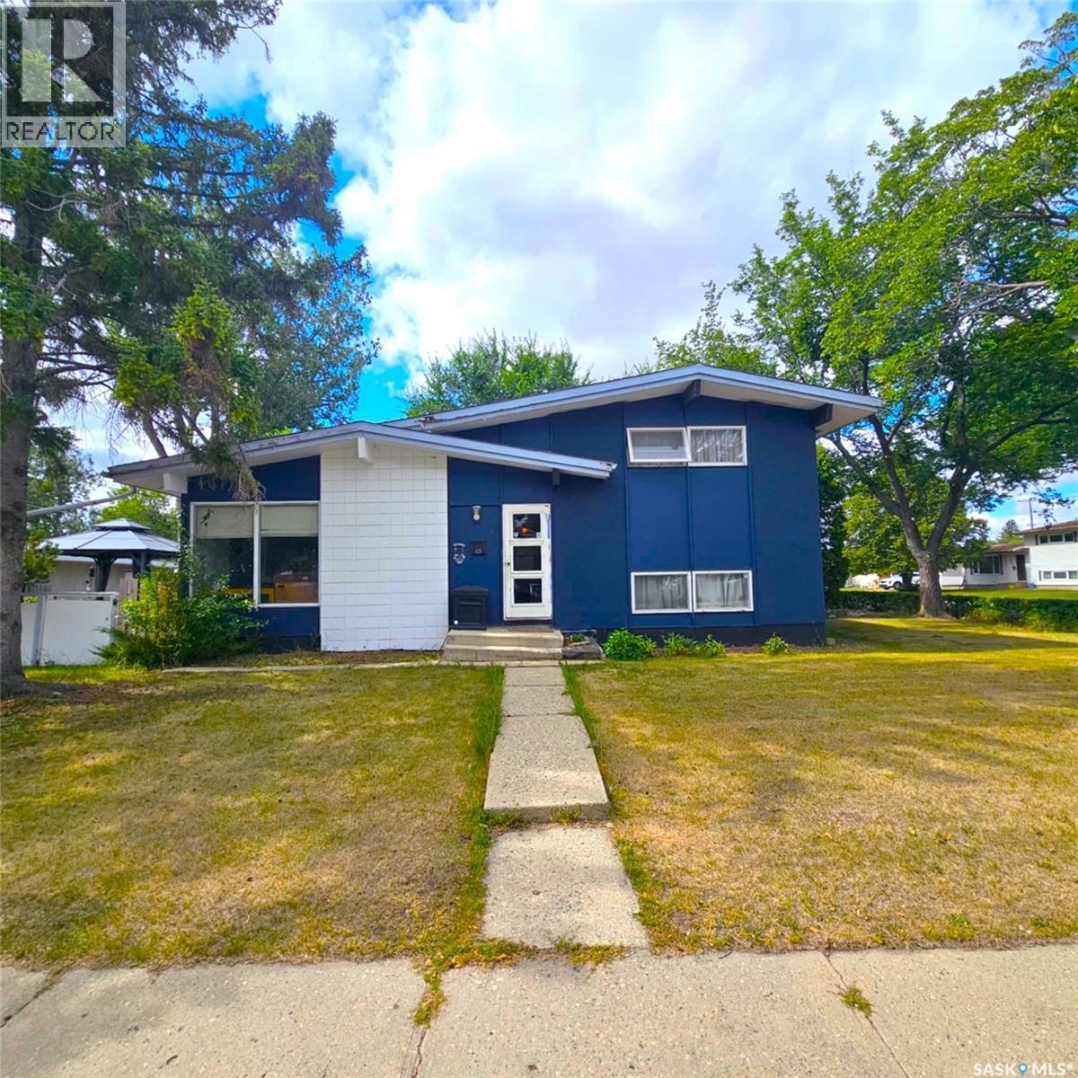 Photo 23 of 102 Carey Street, Regina SK