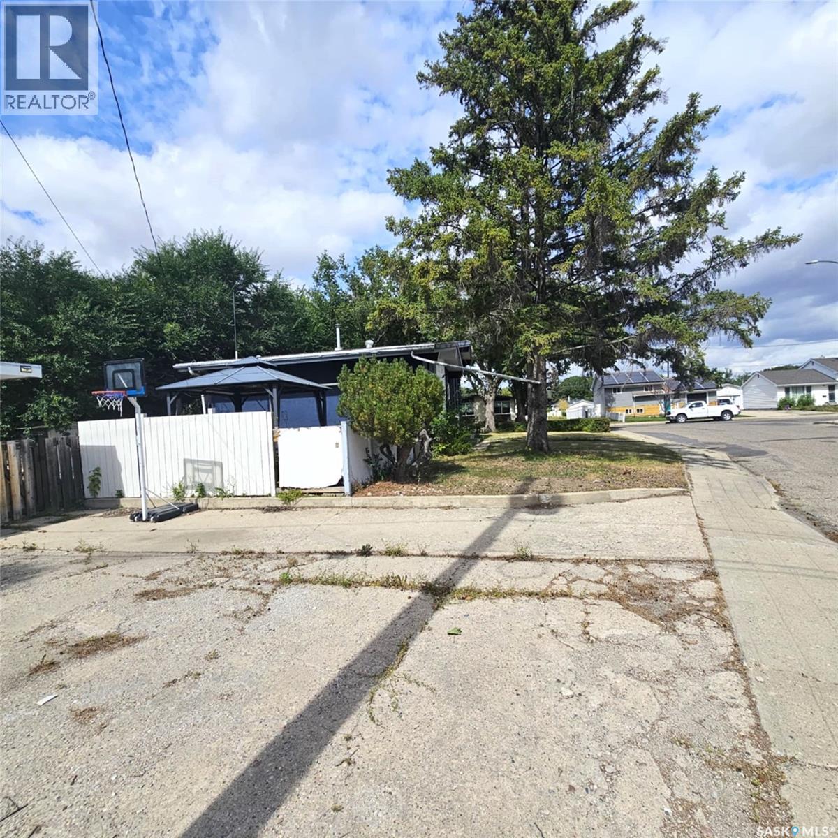 Photo 24 of 102 Carey Street, Regina SK