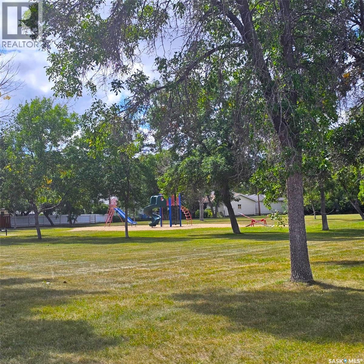 Photo 33 of 102 Carey Street, Regina SK