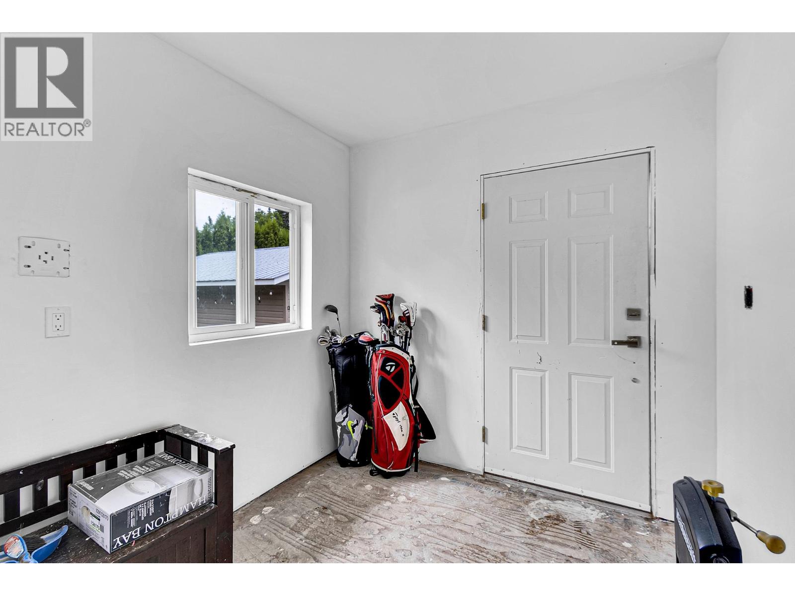 Photo 6 of 3940 Balsum Road, Prince George BC