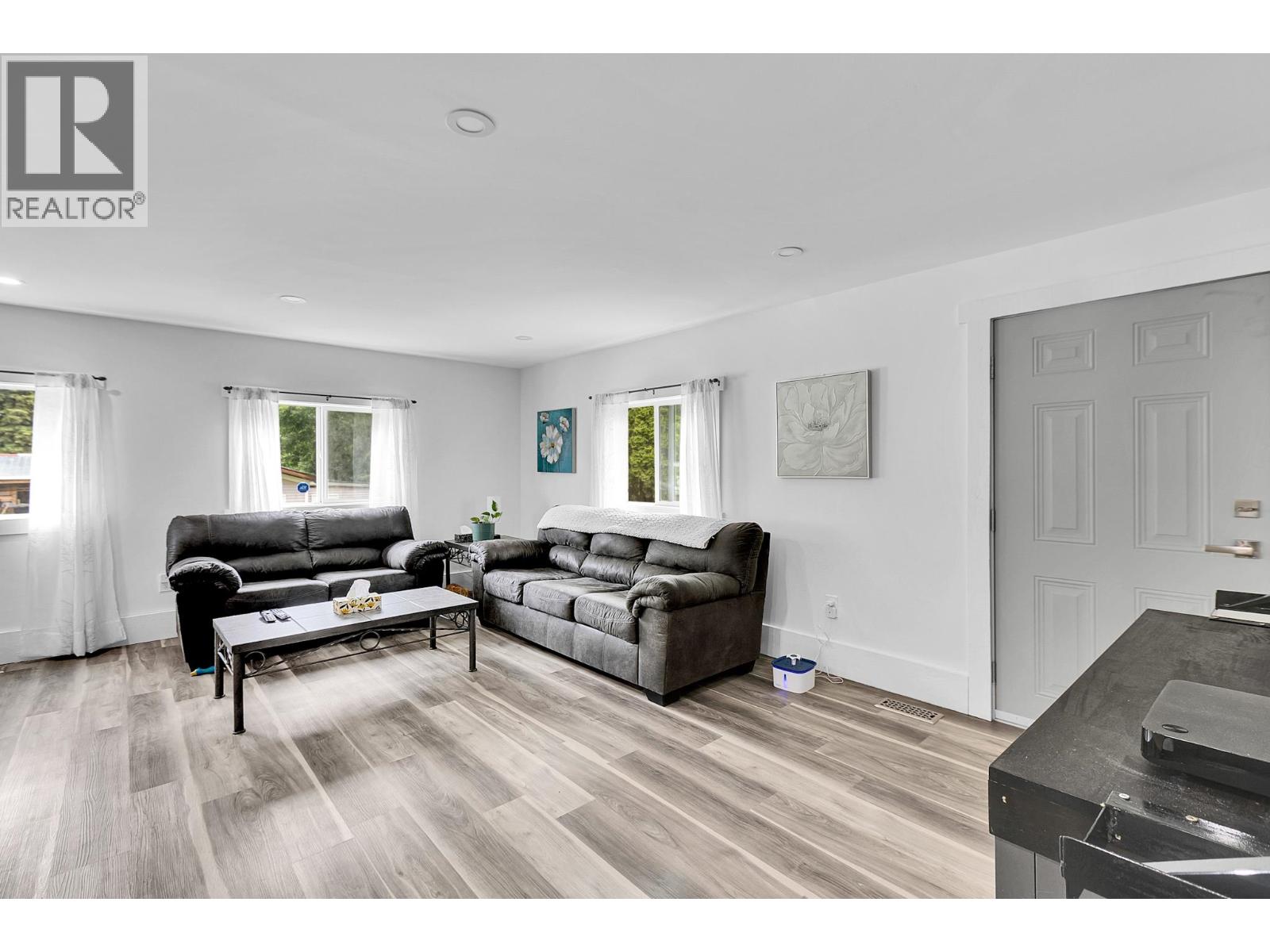 Photo 10 of 3940 Balsum Road, Prince George BC