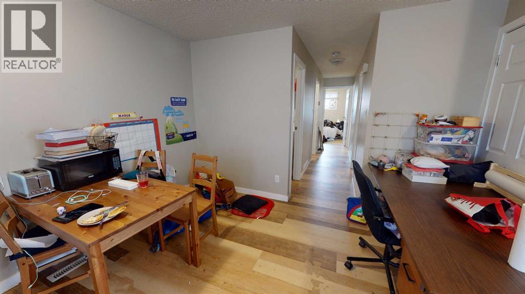Single Family House Bi-level for Sale in  Ogden Road SE Ogden Calgary 