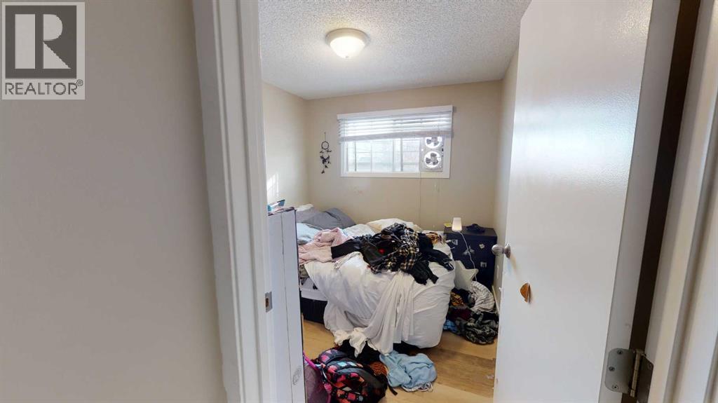 Single Family House Bi-level for Sale in  Ogden Road SE Ogden Calgary 