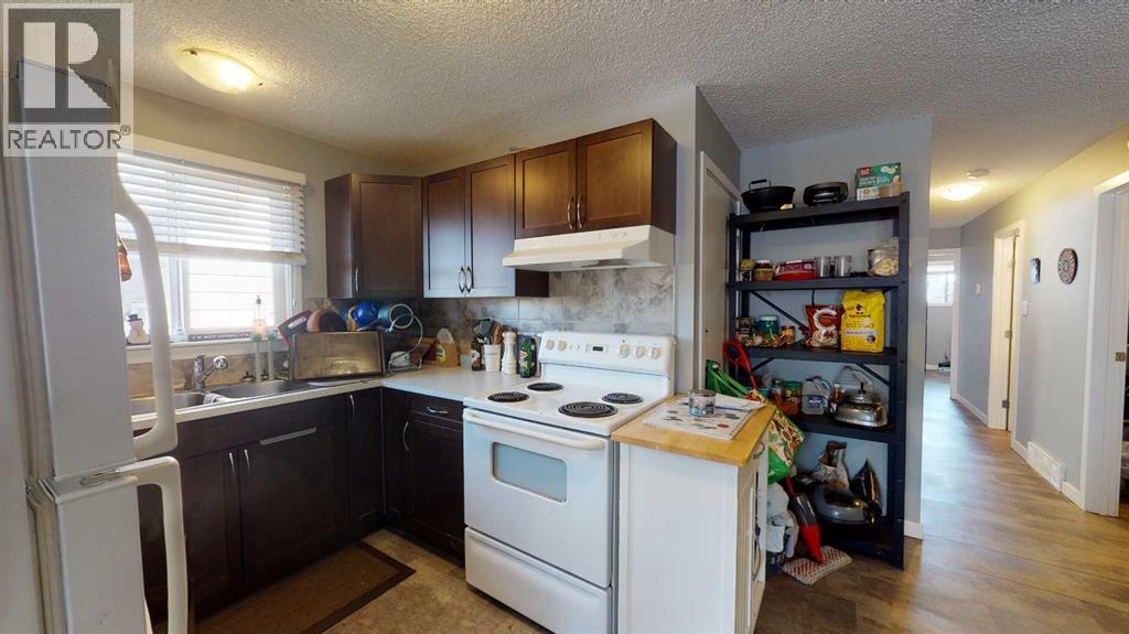 Single Family House Bi-level for Sale in  Ogden Road SE Ogden Calgary 