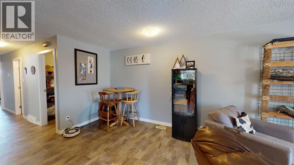 Single Family House Bi-level for Sale in  Ogden Road SE Ogden Calgary 