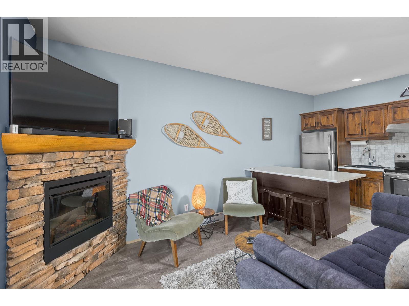 16 5015 Snowbird Way, Big White