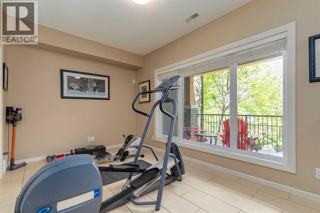 Photo 15 of 407 Valley Ridge Manor Nw, Calgary AB