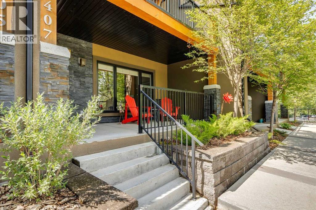Photo 2 of 407 Valley Ridge Manor Nw, Calgary AB