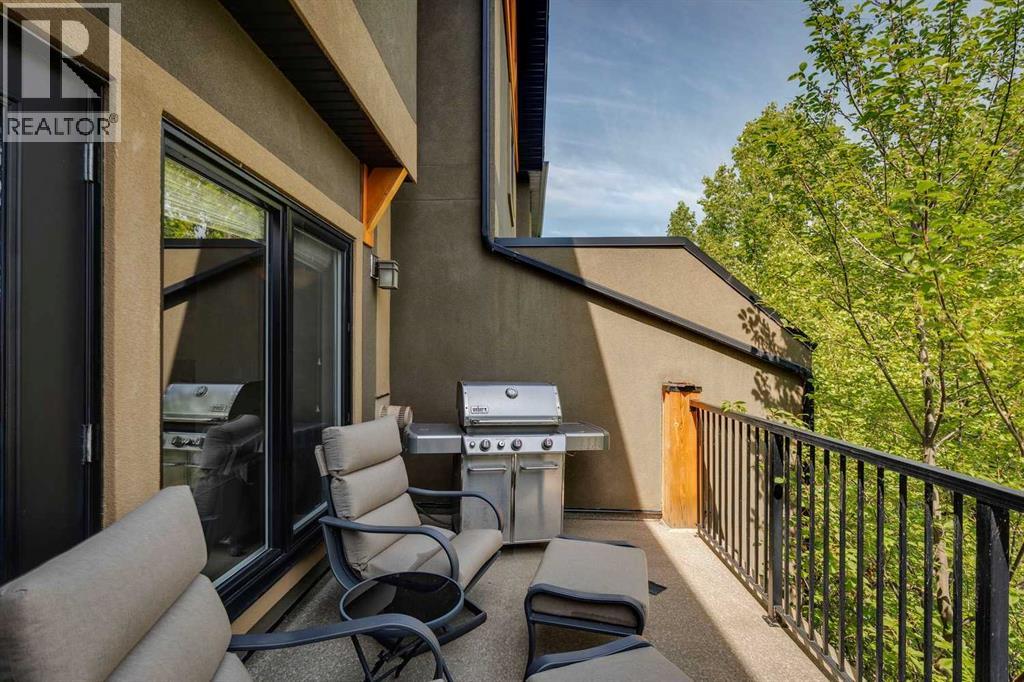 Photo 6 of 407 Valley Ridge Manor Nw, Calgary AB