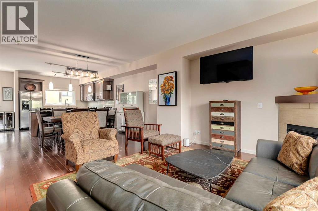 Photo 13 of 407 Valley Ridge Manor Nw, Calgary AB