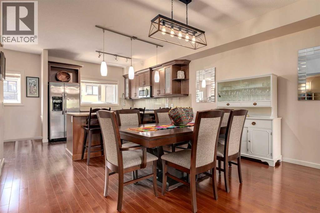 Photo 9 of 407 Valley Ridge Manor Nw, Calgary AB