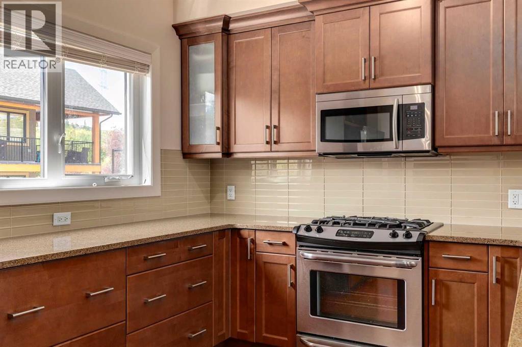 Photo 7 of 407 Valley Ridge Manor Nw, Calgary AB