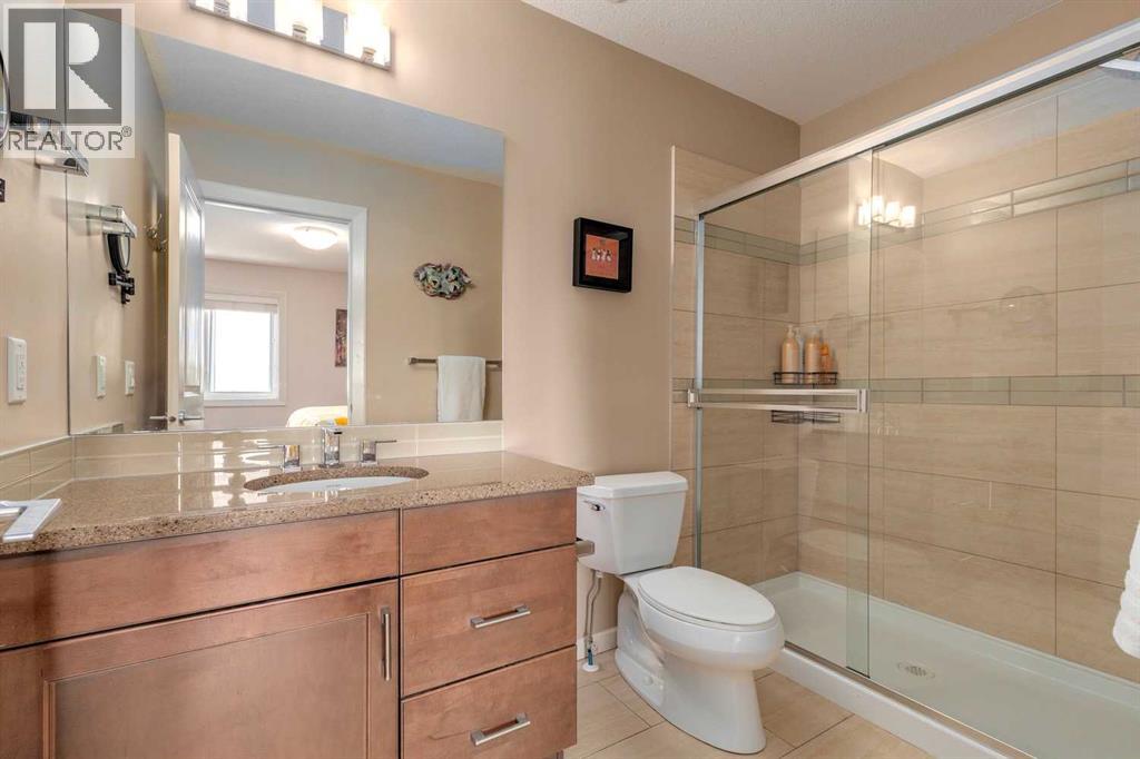Photo 31 of 407 Valley Ridge Manor Nw, Calgary AB
