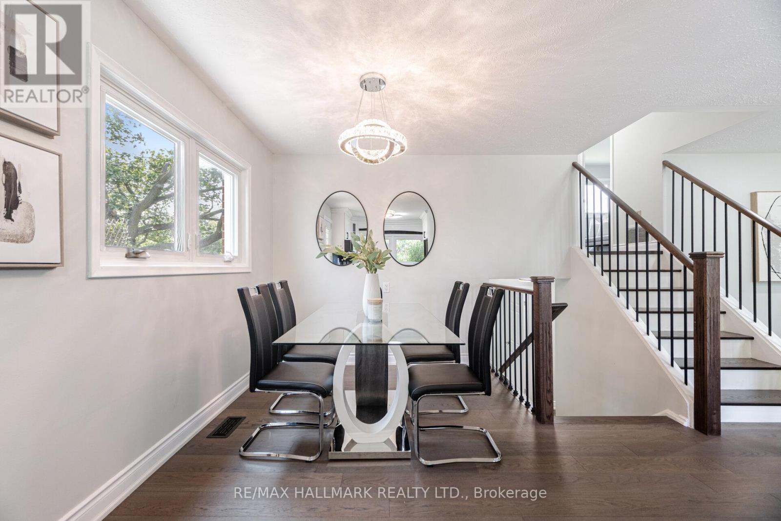 Photo 27 of 47 Marthclare Avenue, Toronto ON