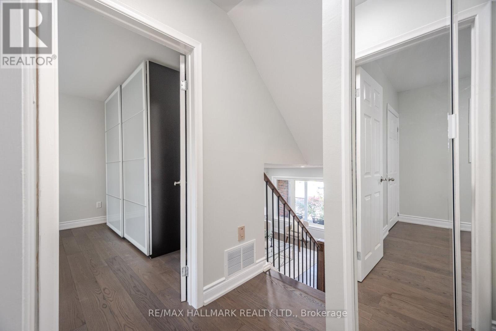 Photo 29 of 47 Marthclare Avenue, Toronto ON