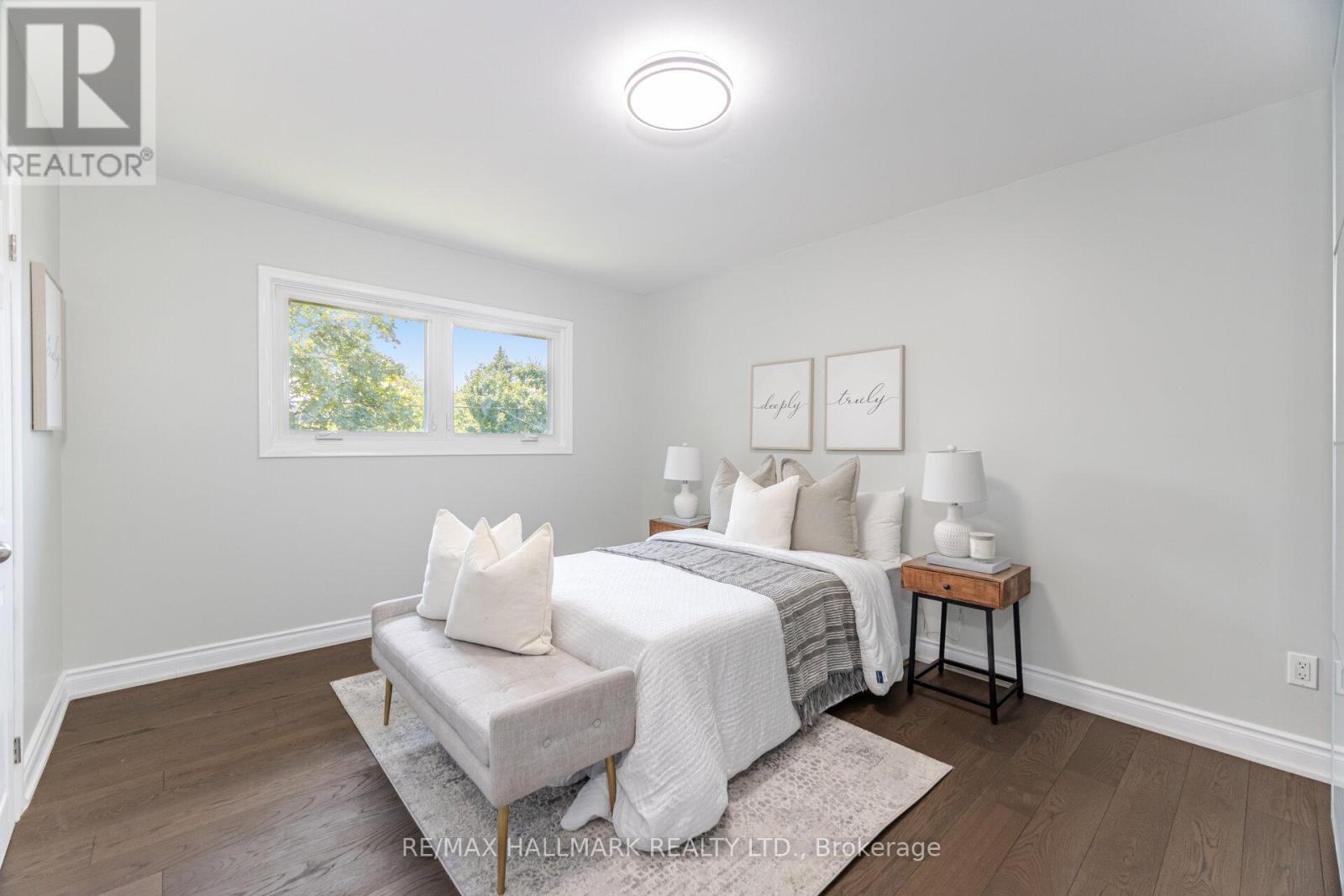 Photo 33 of 47 Marthclare Avenue, Toronto ON