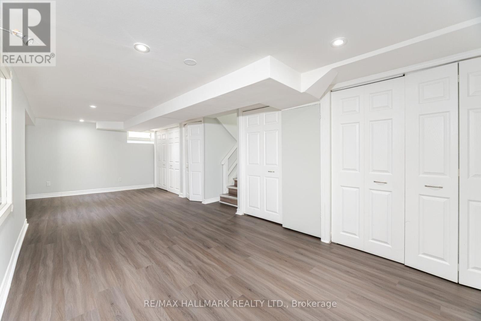 Photo 28 of 47 Marthclare Avenue, Toronto ON