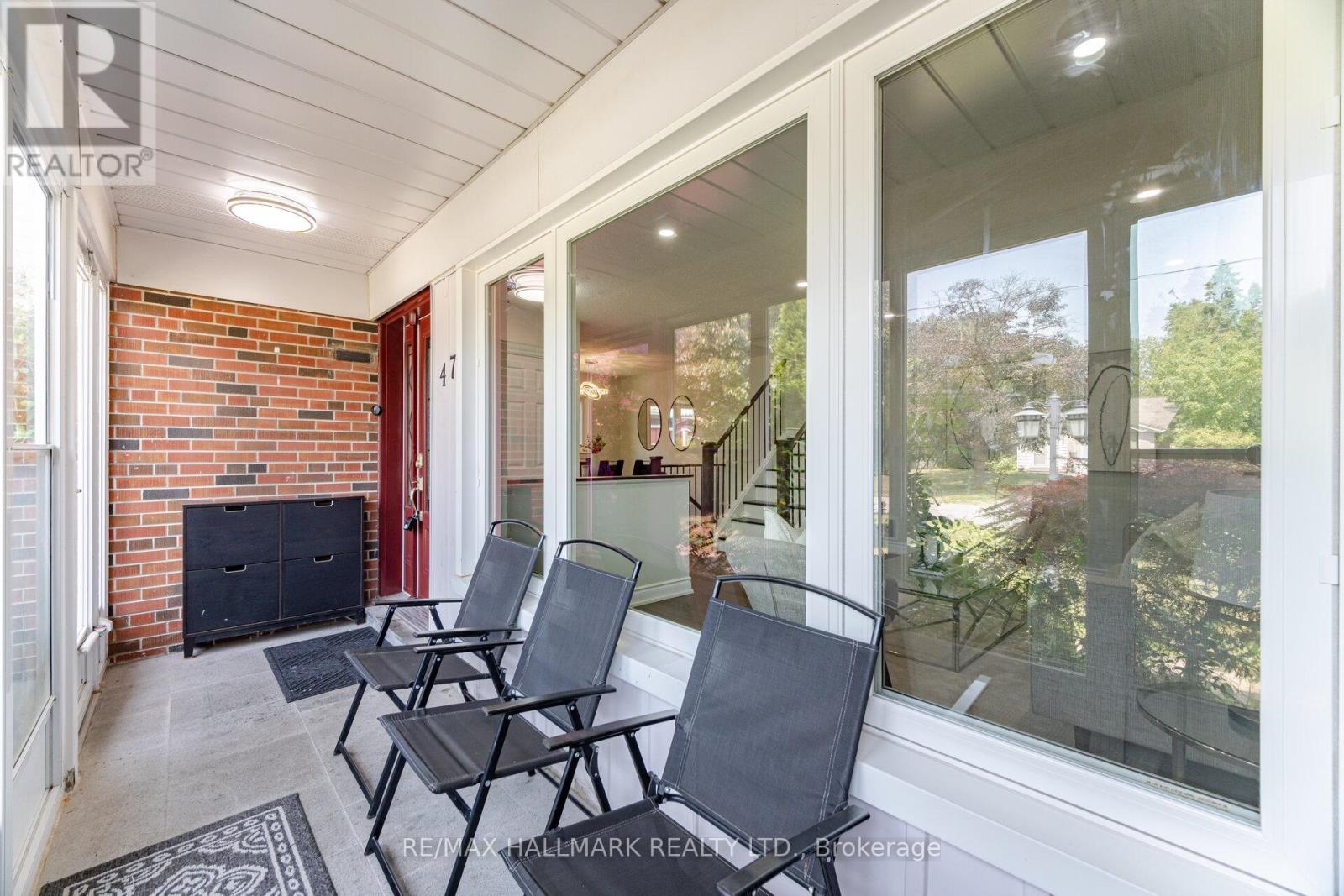 Photo 17 of 47 Marthclare Avenue, Toronto ON