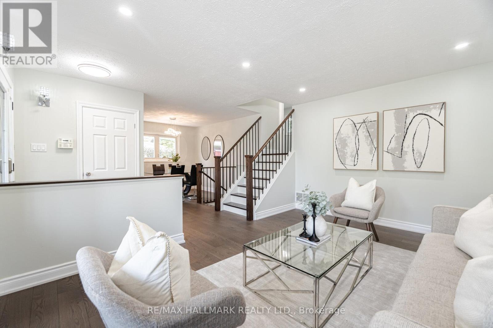 Photo 22 of 47 Marthclare Avenue, Toronto ON
