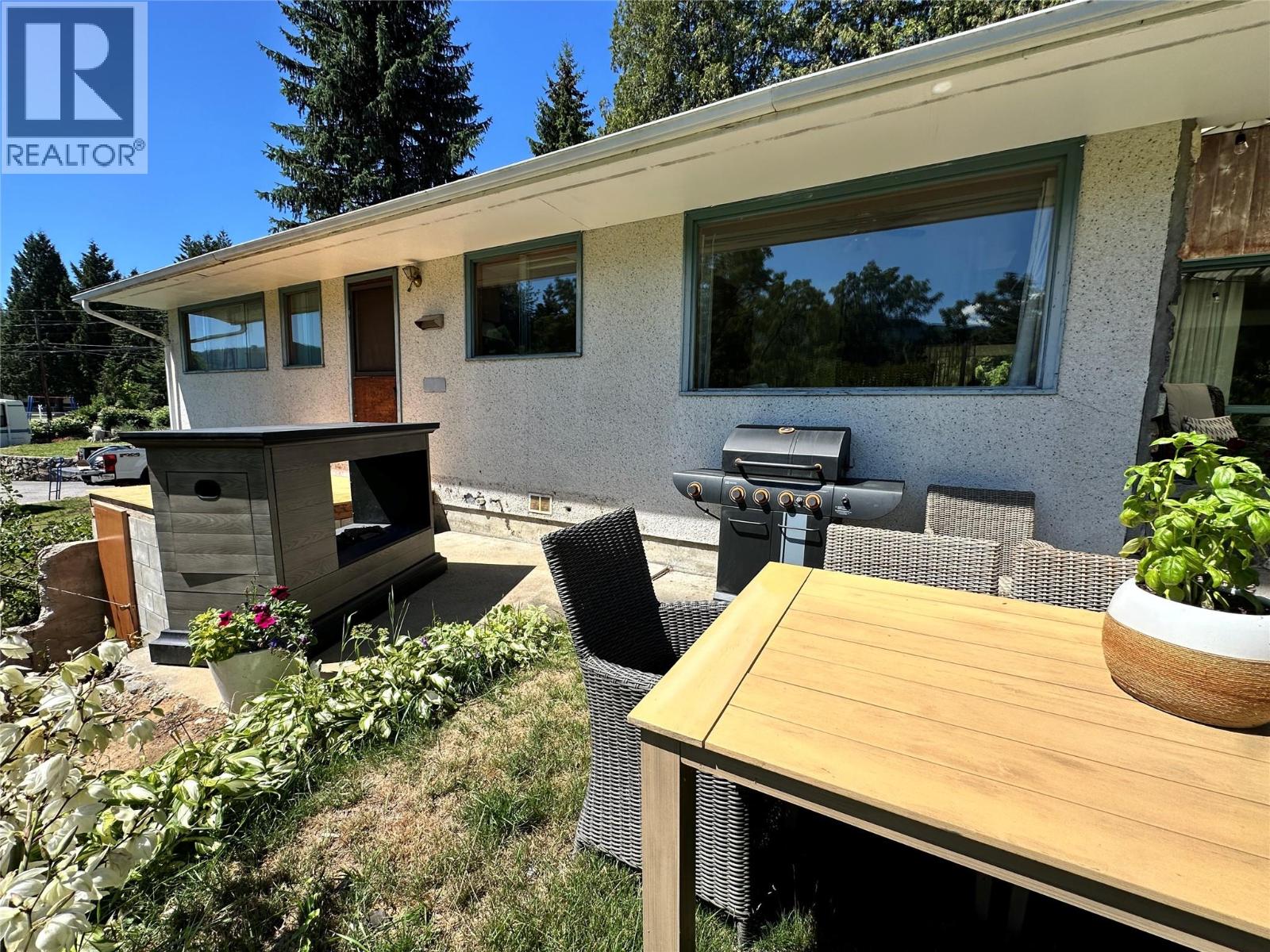 2629 9TH Avenue, Castlegar