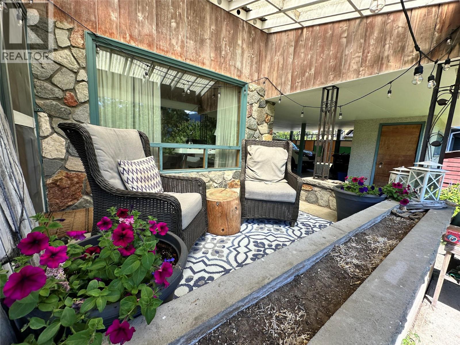 2629 9TH Avenue, Castlegar