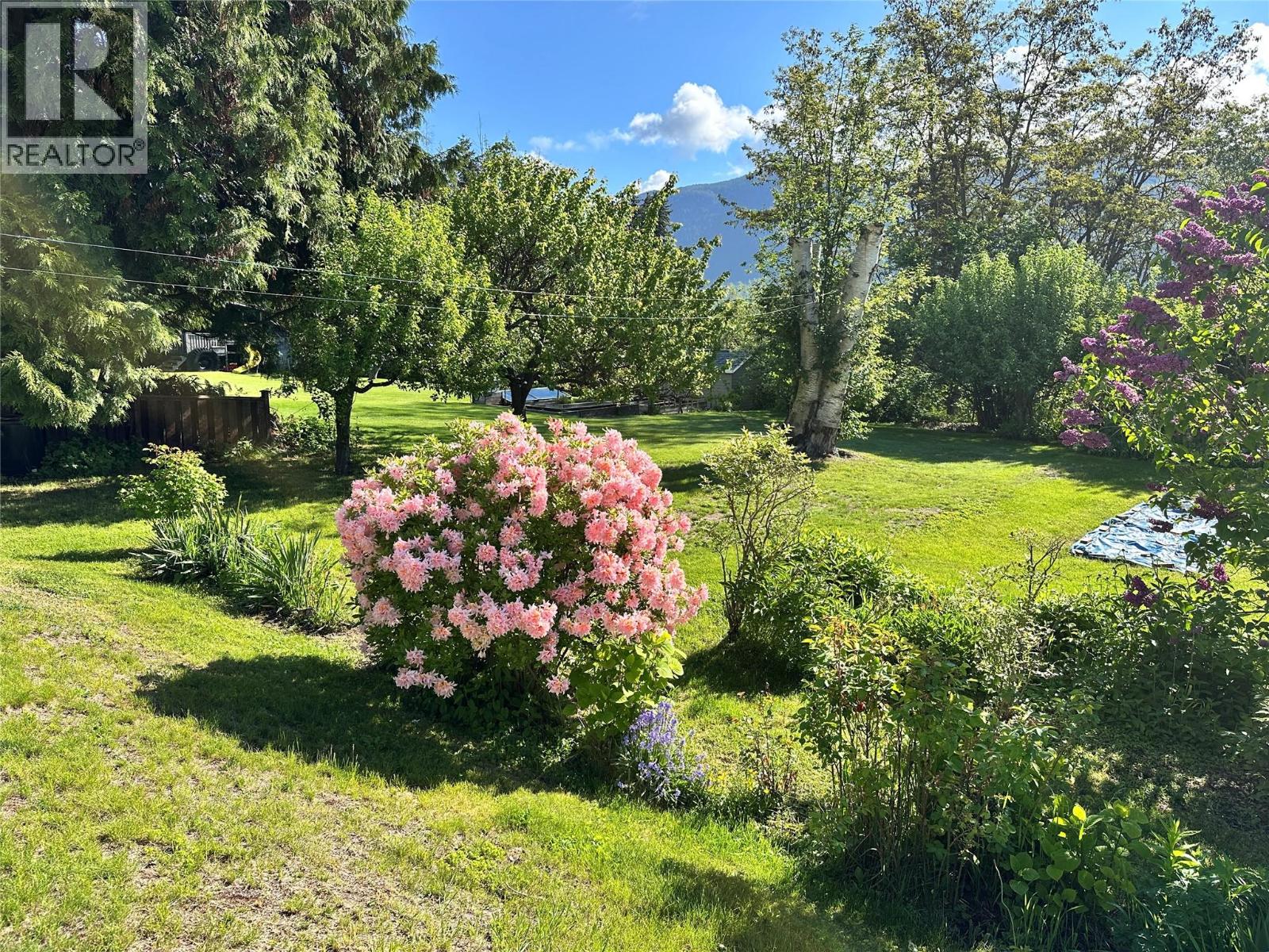 2629 9TH Avenue, Castlegar