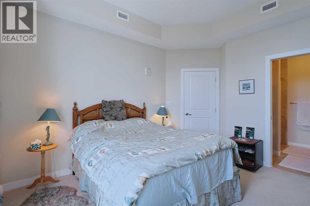 Photo 23 of 710 24 Varsity Estates Circle Nw, Calgary AB