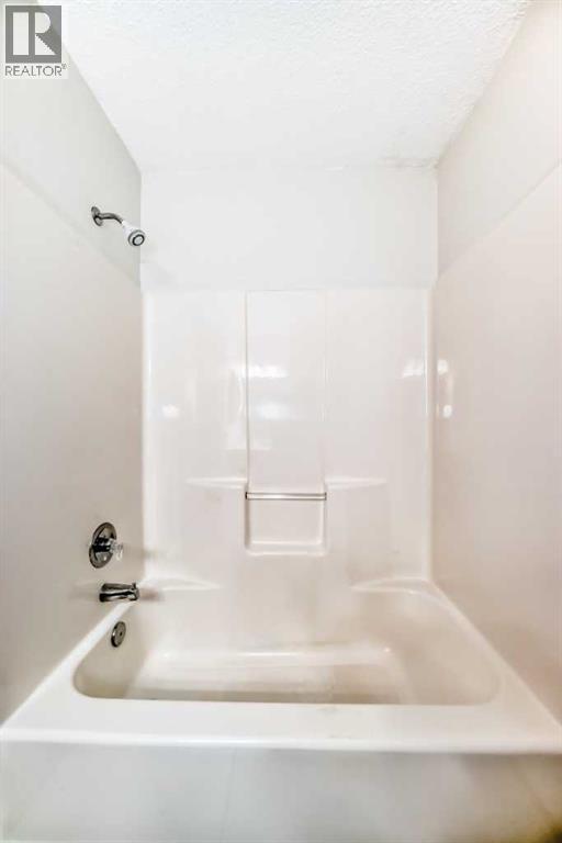 Photo 1 of 244 Shawinigan Drive Sw, Calgary AB