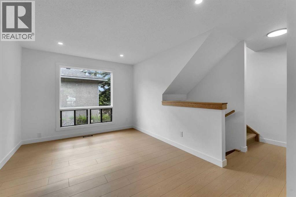 Photo 11 of 104 6915 Ranchview Drive Nw, Calgary AB