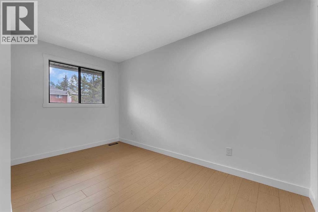 Photo 19 of 104 6915 Ranchview Drive Nw, Calgary AB