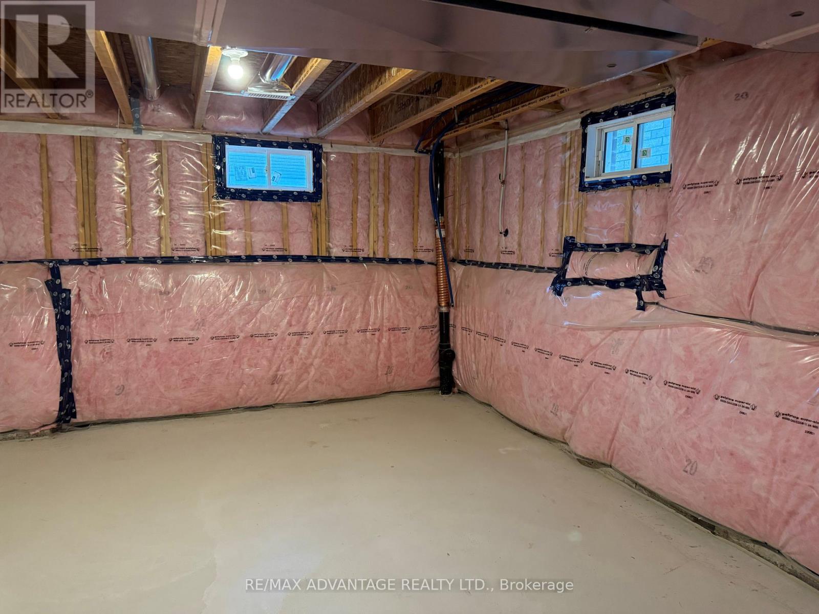 Photo 10 of 18 Whitton Drive, Brant ON