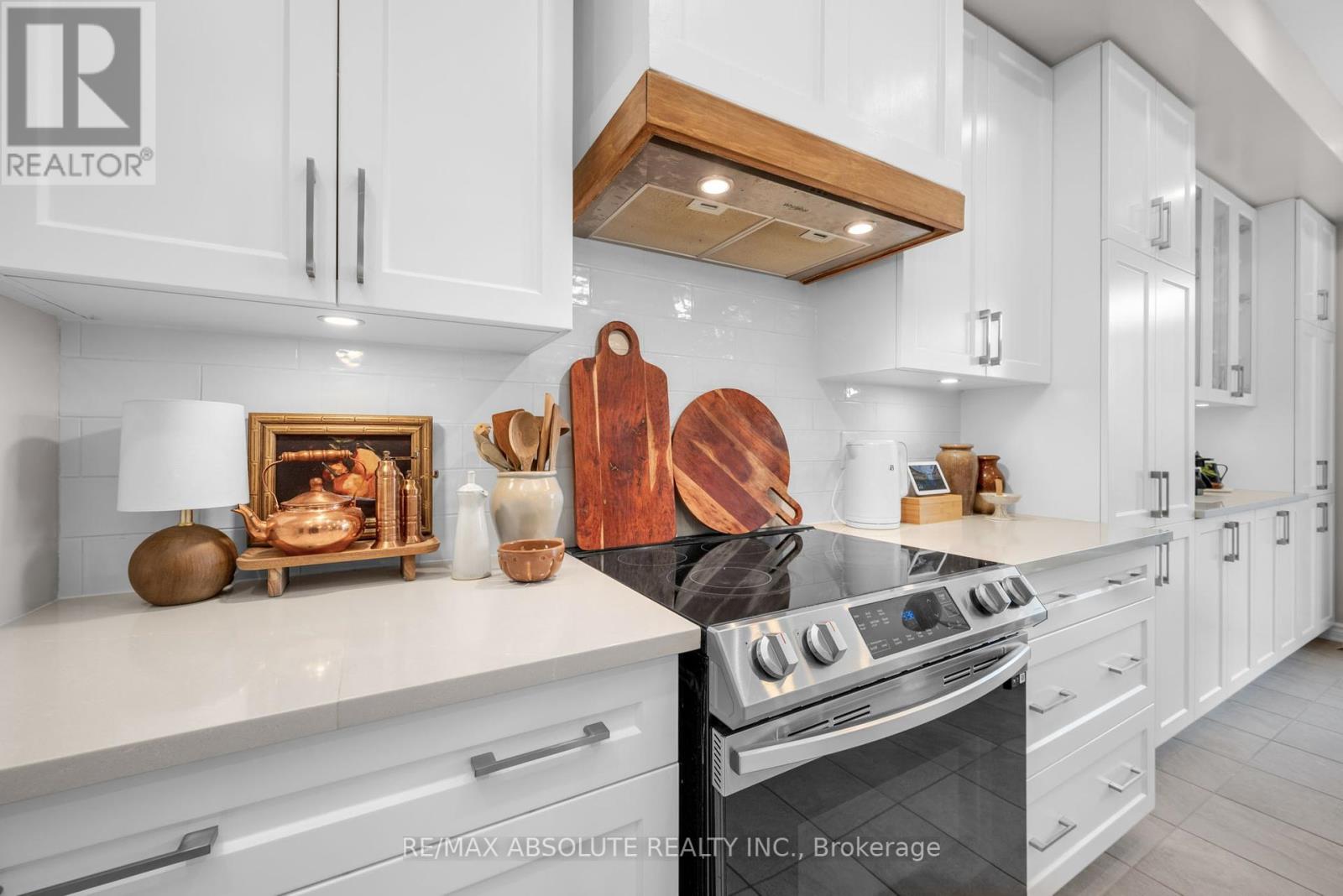 Photo 14 of 177 Hickstead Way S, Ottawa ON