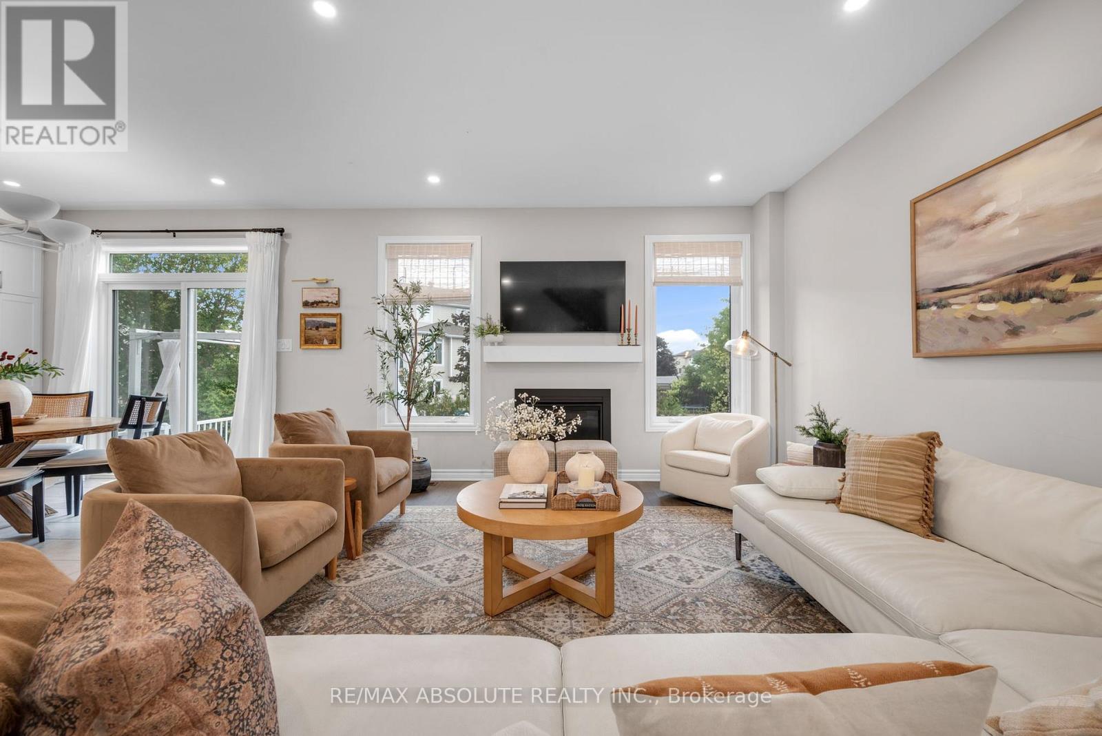 Photo 19 of 177 Hickstead Way S, Ottawa ON