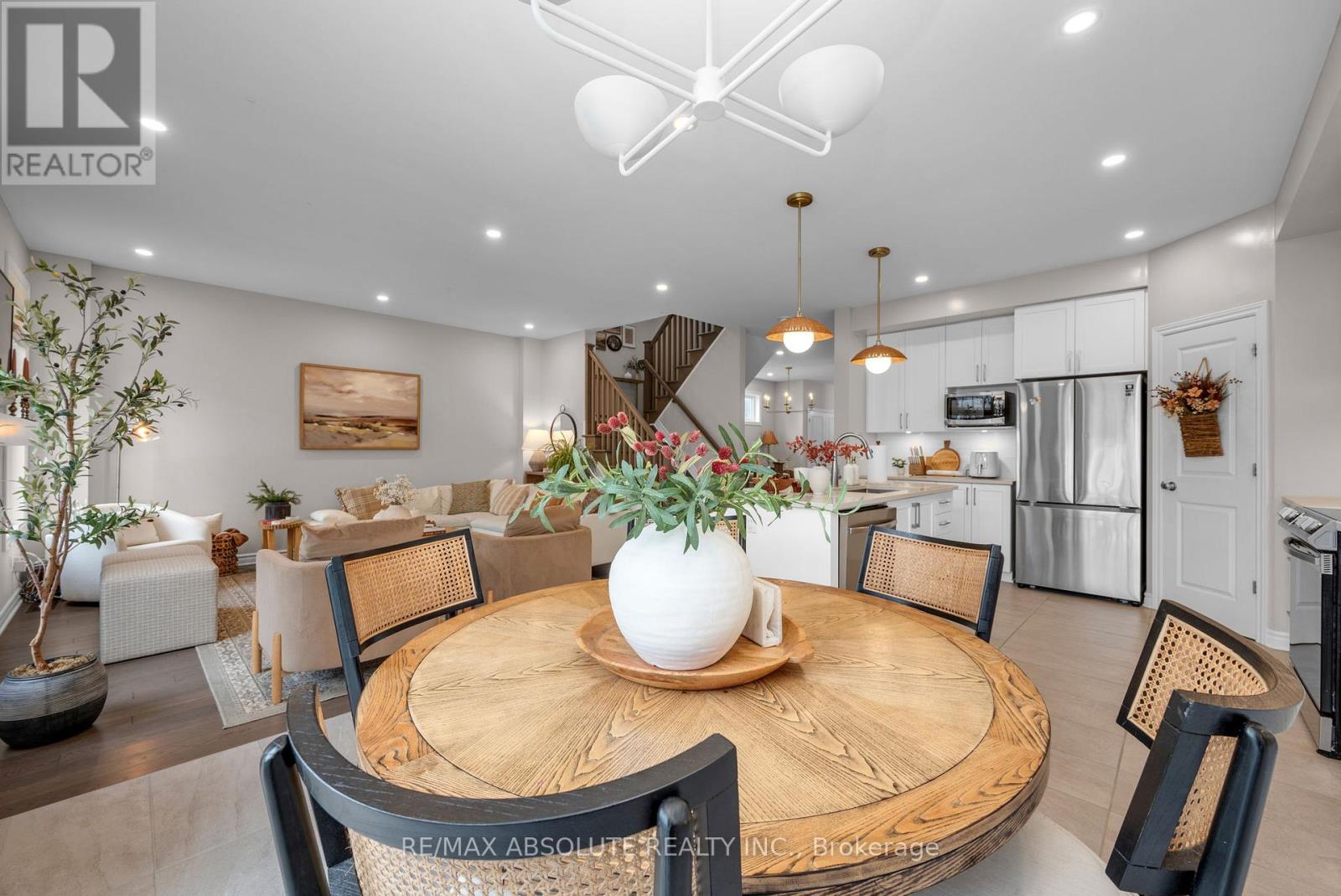 Photo 23 of 177 Hickstead Way S, Ottawa ON
