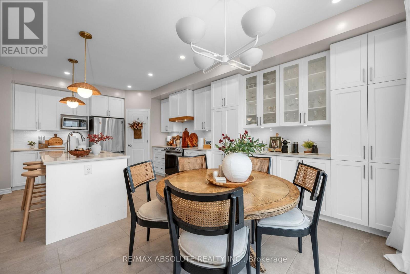 Photo 24 of 177 Hickstead Way S, Ottawa ON
