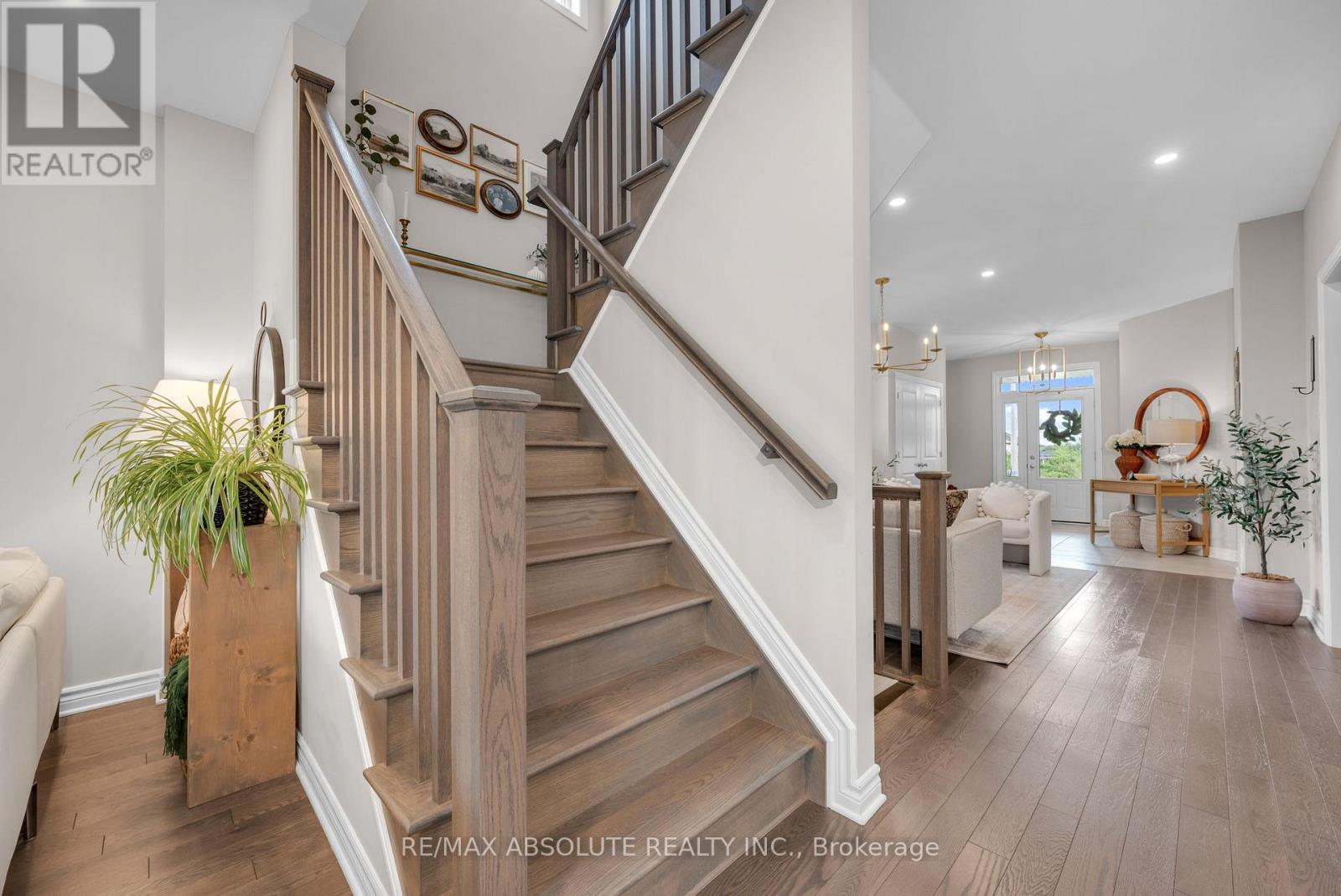 Photo 27 of 177 Hickstead Way S, Ottawa ON
