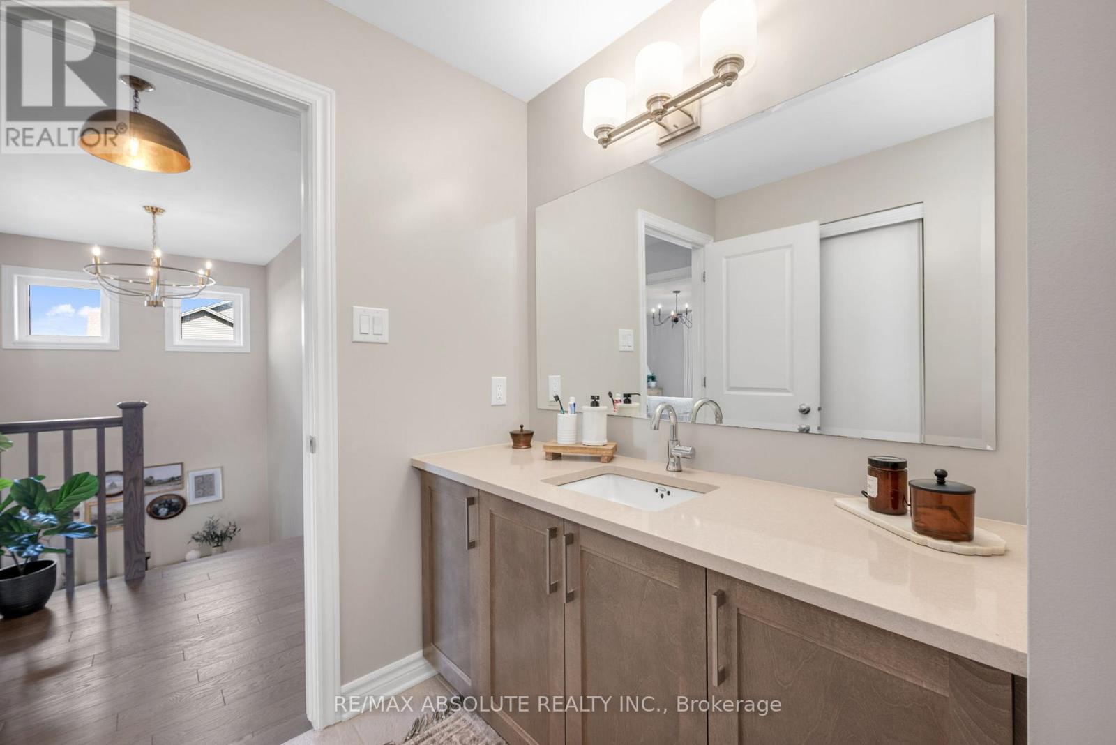 Photo 41 of 177 Hickstead Way S, Ottawa ON