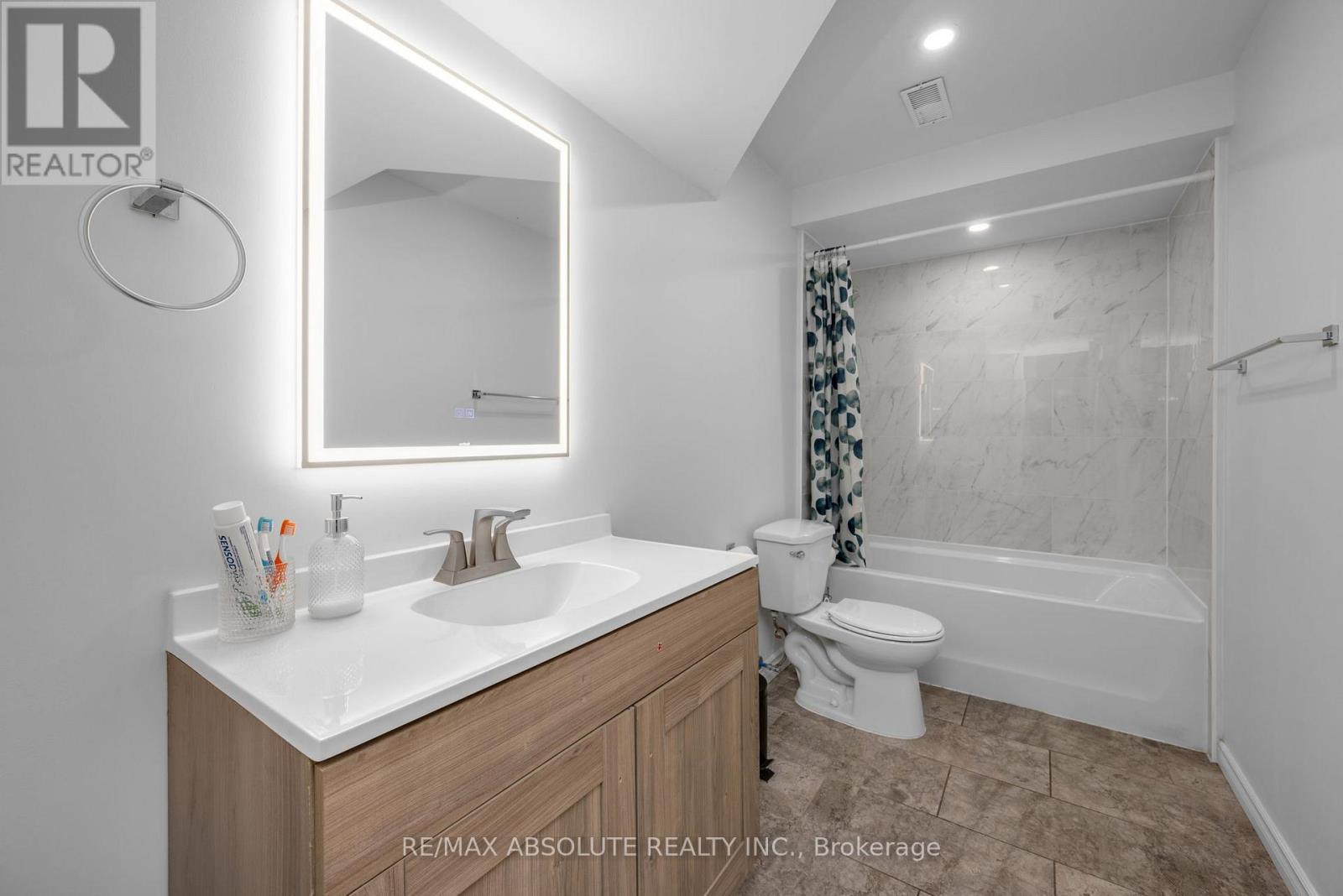 Photo 48 of 177 Hickstead Way S, Ottawa ON