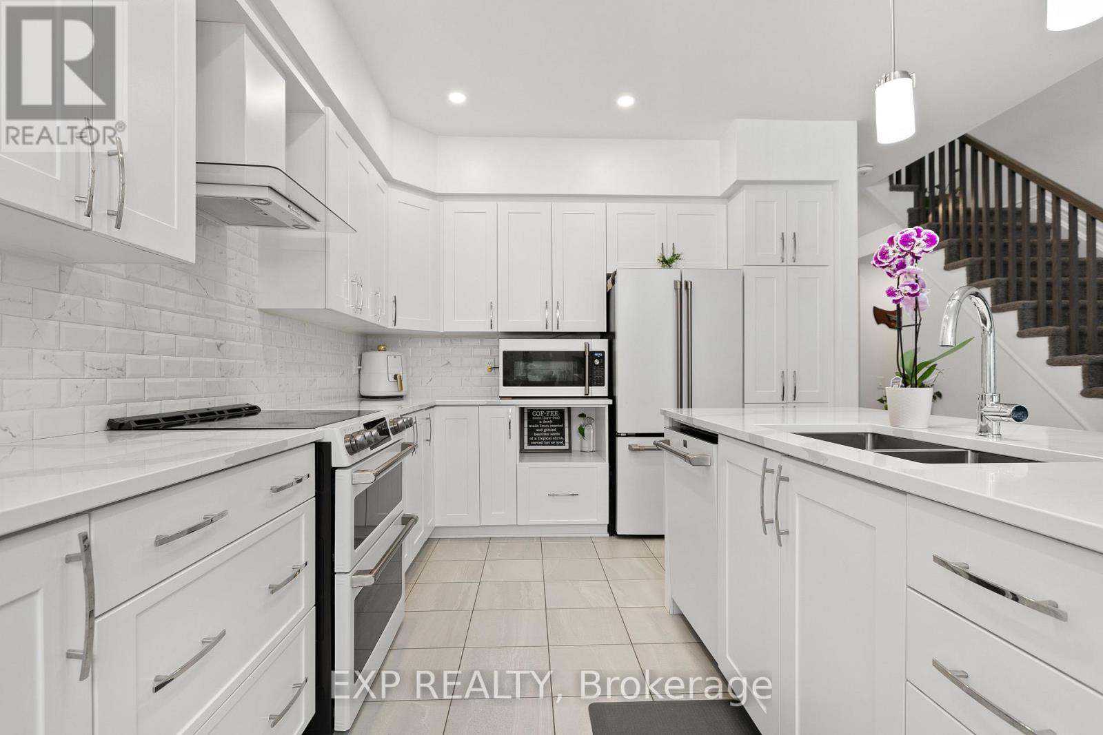 Photo 33 of 1010 Eider Street, Ottawa ON