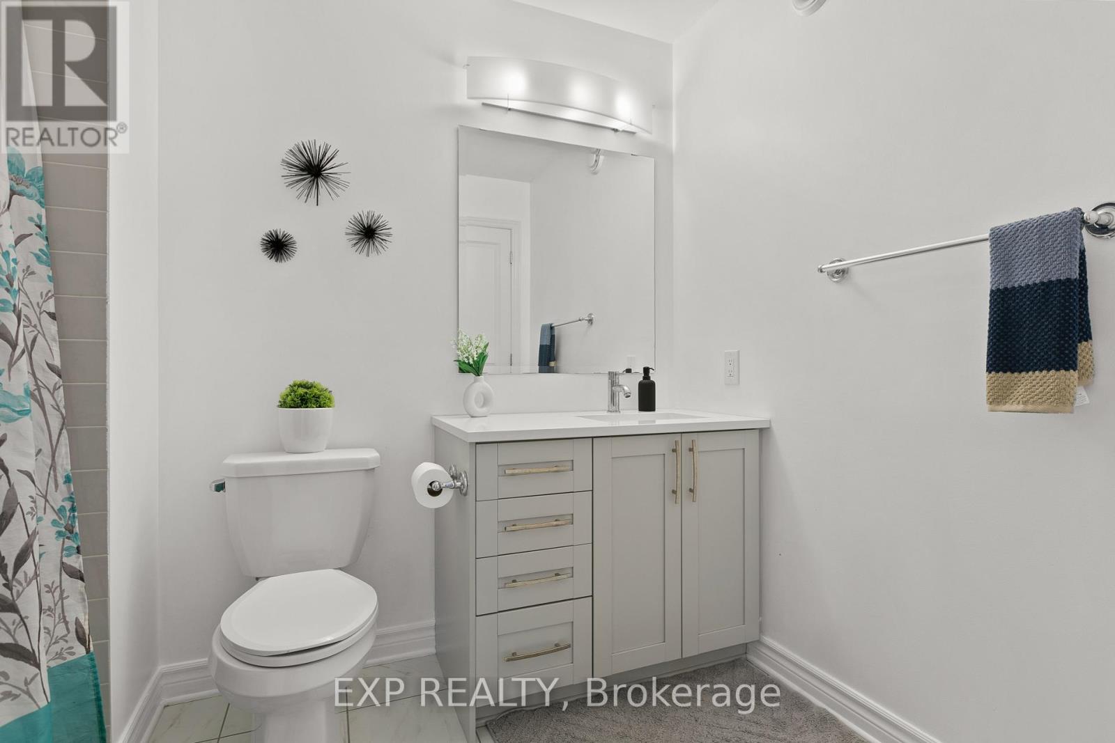 Photo 8 of 1010 Eider Street, Ottawa ON
