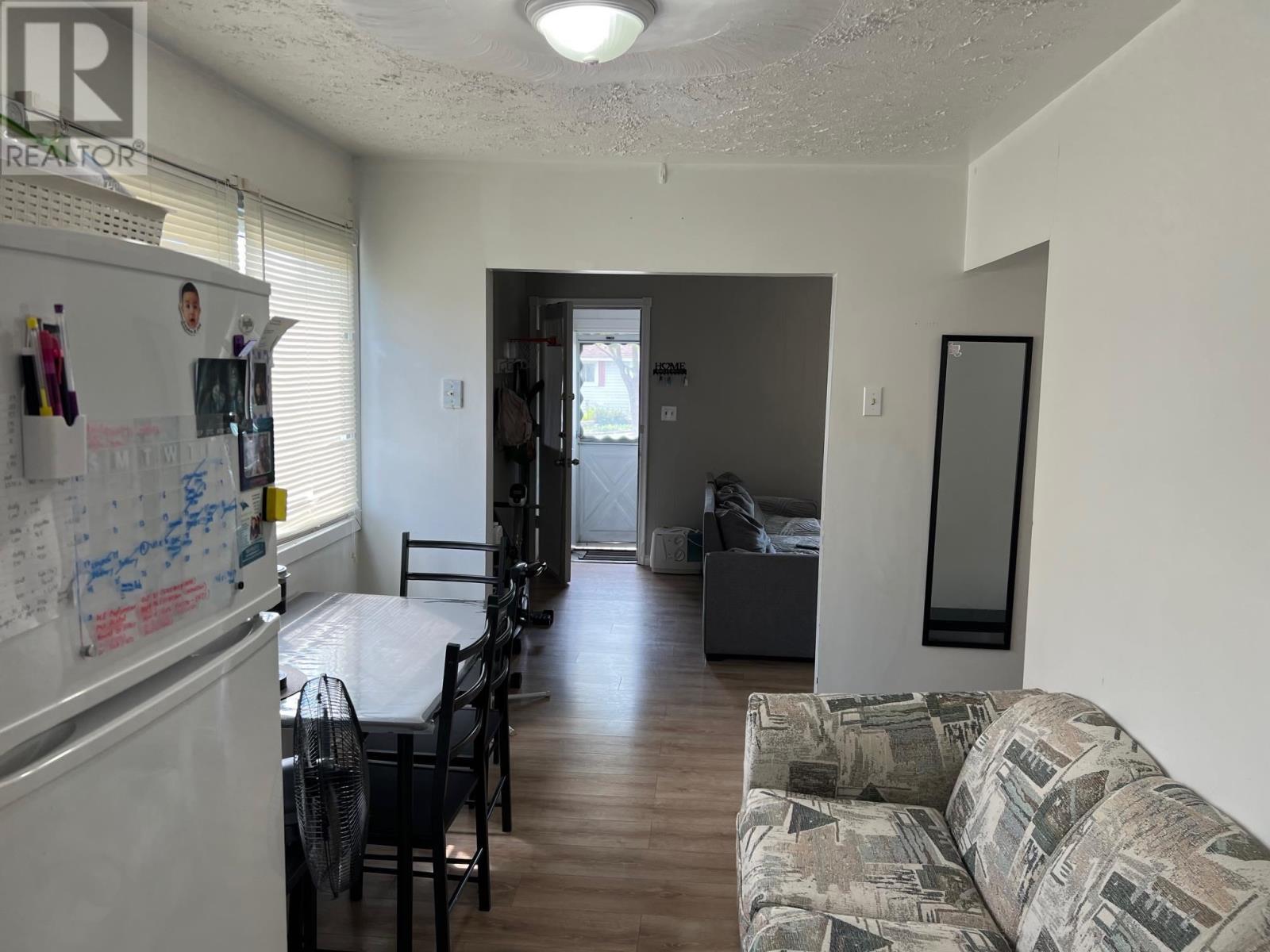 Photo 1 of 702 Lennox Ave, Sault Ste Marie ON