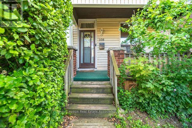 Photo 11 of 108 Case Street, Hamilton ON