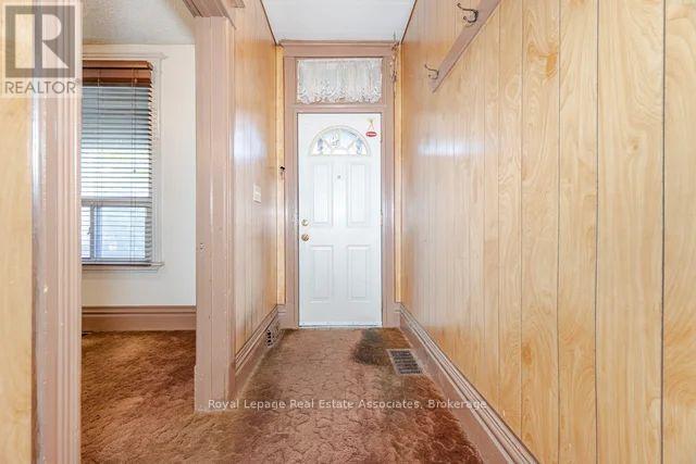 Photo 8 of 108 Case Street, Hamilton ON