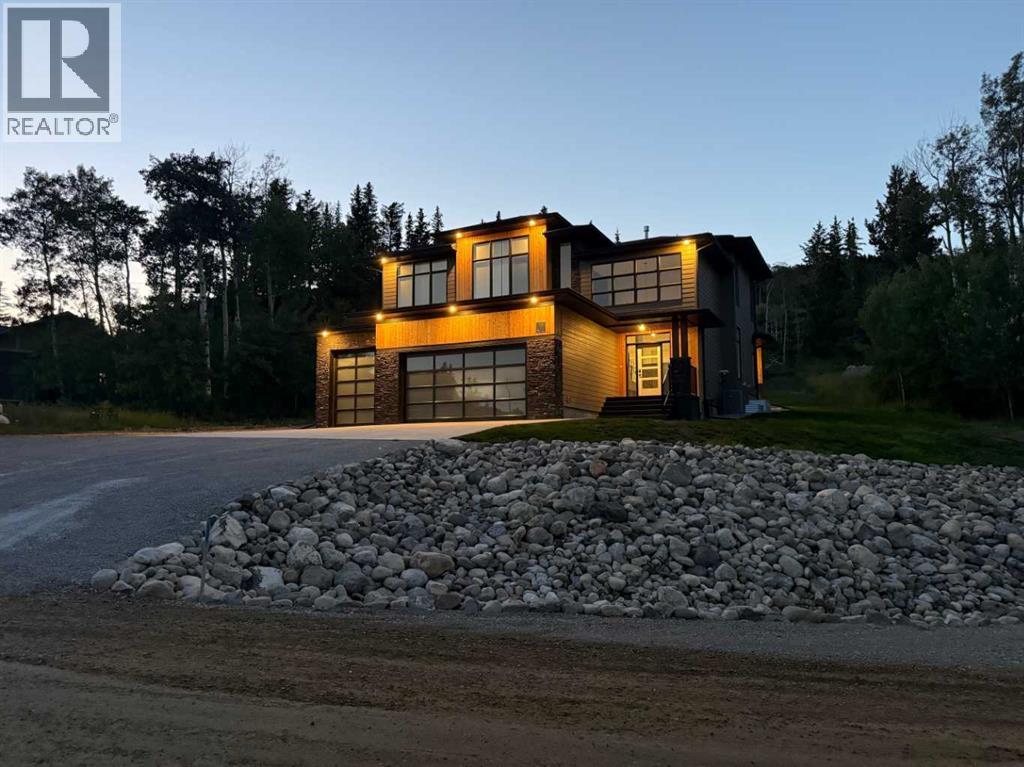 Photo 4 of 70 Kananaskis Drive, Coleman AB