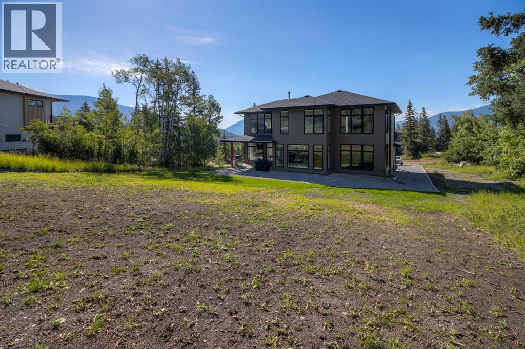 Photo 8 of 70 Kananaskis Drive, Coleman AB