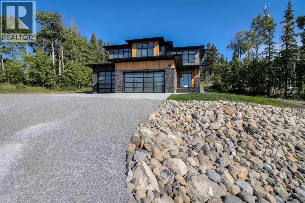 Photo 3 of 70 Kananaskis Drive, Coleman AB