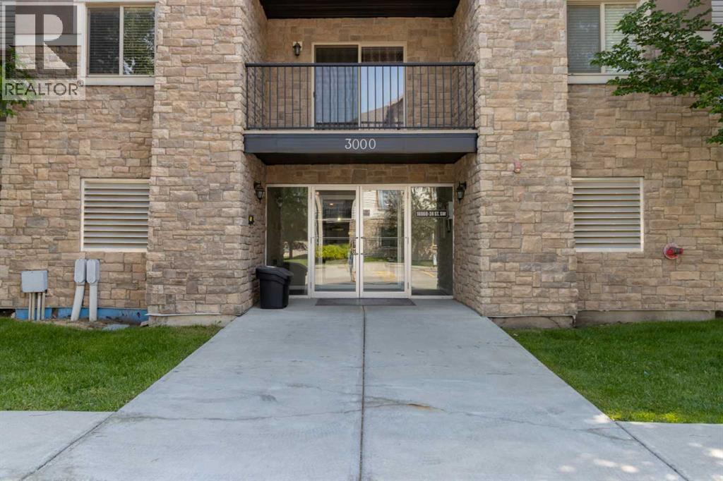 Photo 1 of 3112 16969 24 Street Sw, Calgary AB