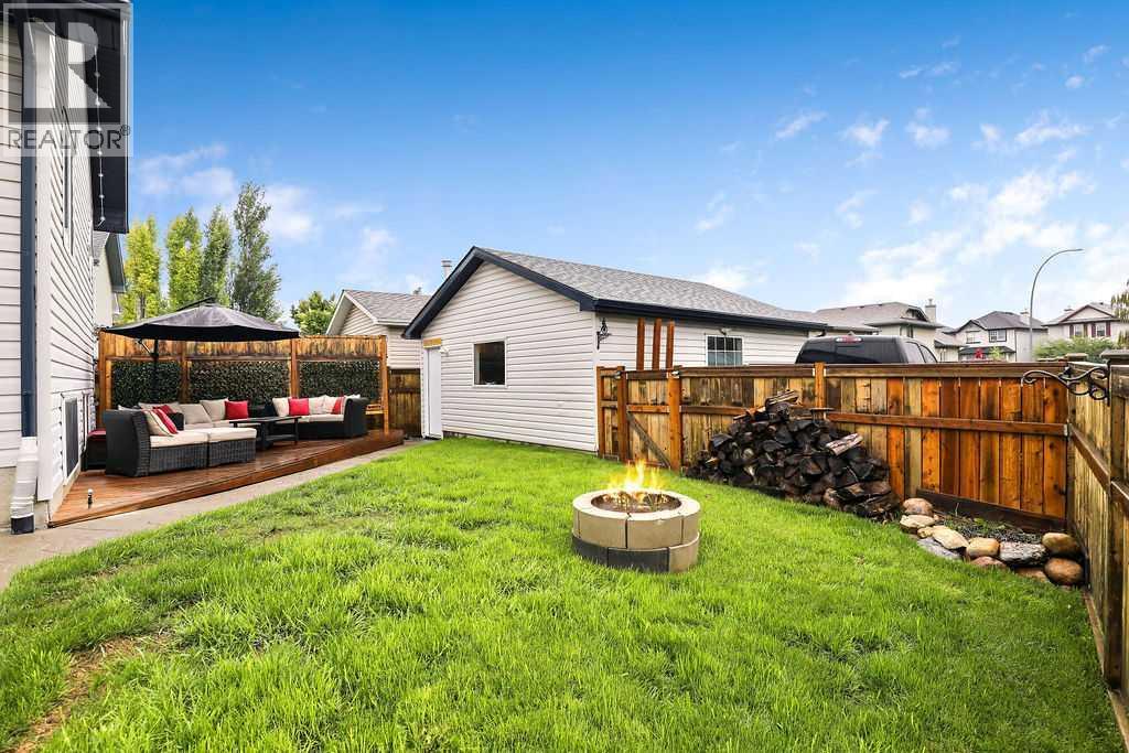 Photo 32 of 128 Cramond Crescent Se, Calgary AB