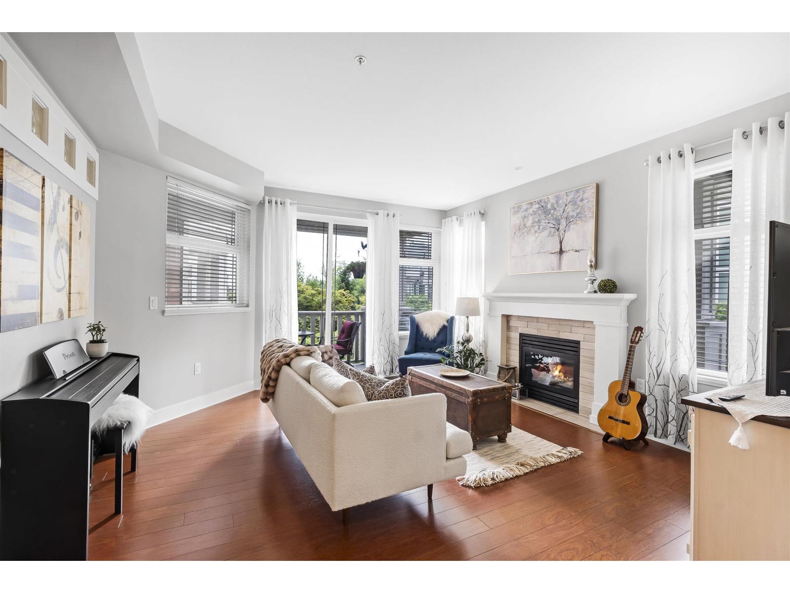 Photo 13 of 309 15368 S 16 A Avenue, Surrey BC